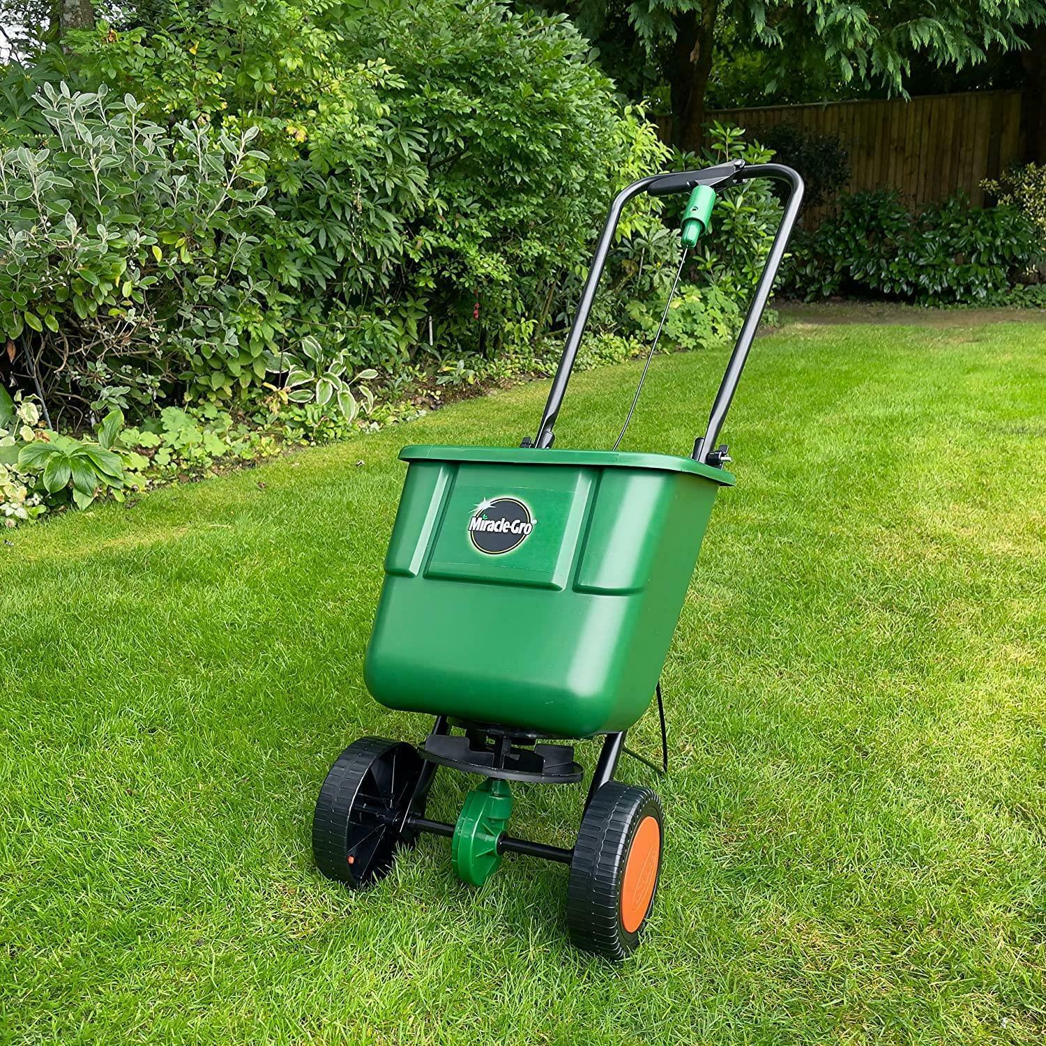 Miracle - Gro® Grass Seed and Lawn Food Rotary Spreader - FitfitGarden