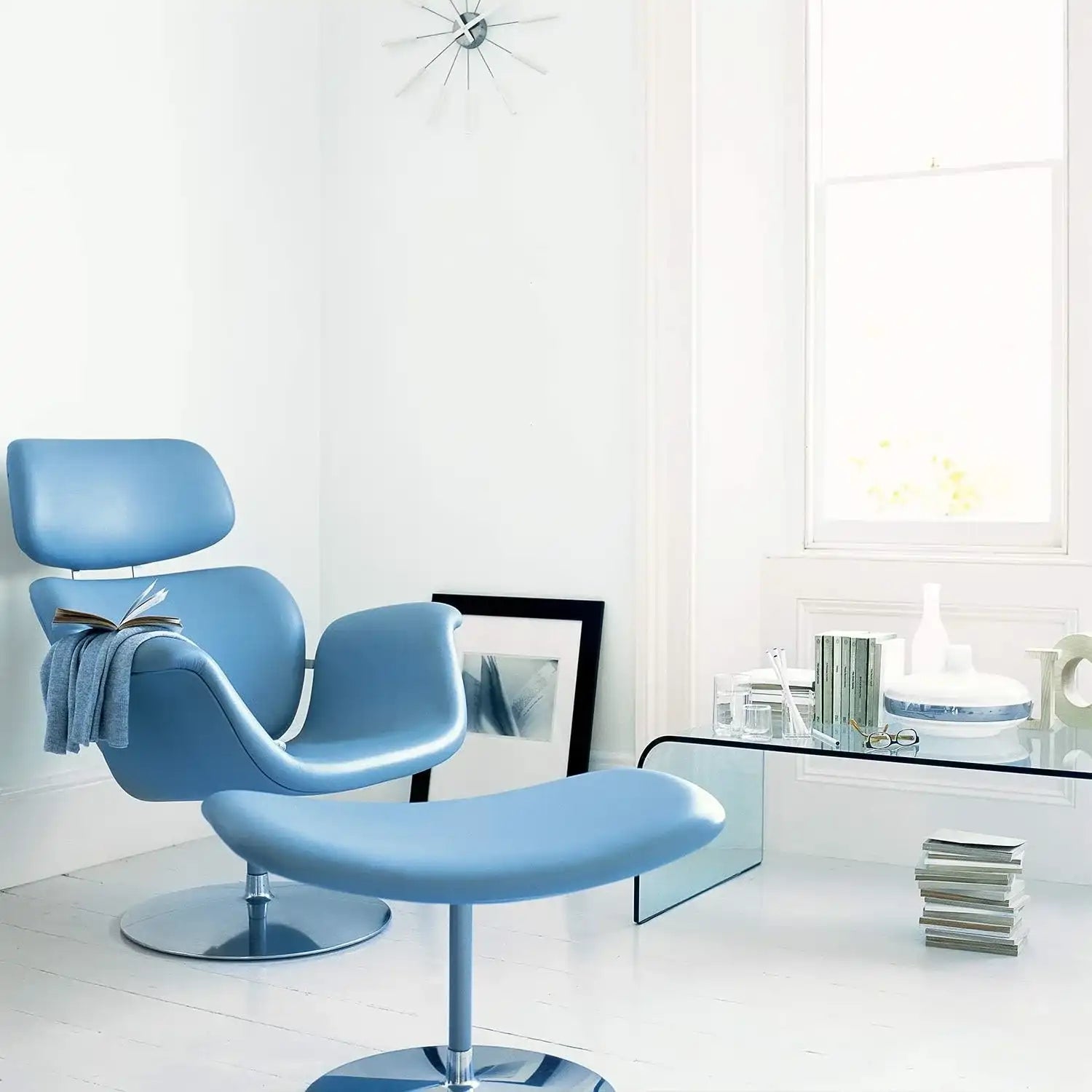 Dulux Quick-dry Gloss Pure Brilliant White